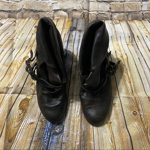 Decree Brown Faux Leather Strappy Ankle Booties - Picture 2 of 4